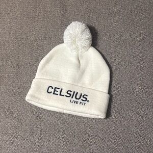 White Adult Pom-Pom Beanie